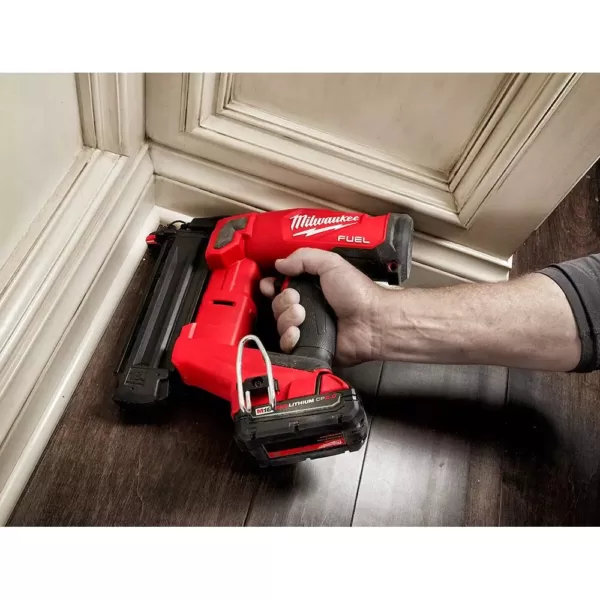 Milwaukee M18 FUEL 18-Volt 18-Gauge Lithium-Ion Brushless Cordless Gen II Brad Nailer Kit and Tinted Performance Safety Glasses