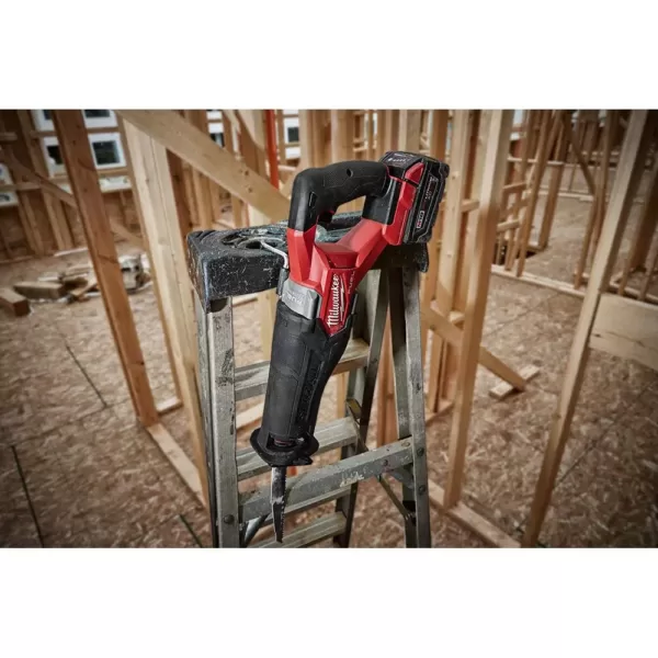 Milwaukee M18 FUEL 18-Volt Lithium-Ion Brushless Cordless SAWZALL Reciprocating Saw Kit W/one 5.0 Ah Batteries, Charger and Case