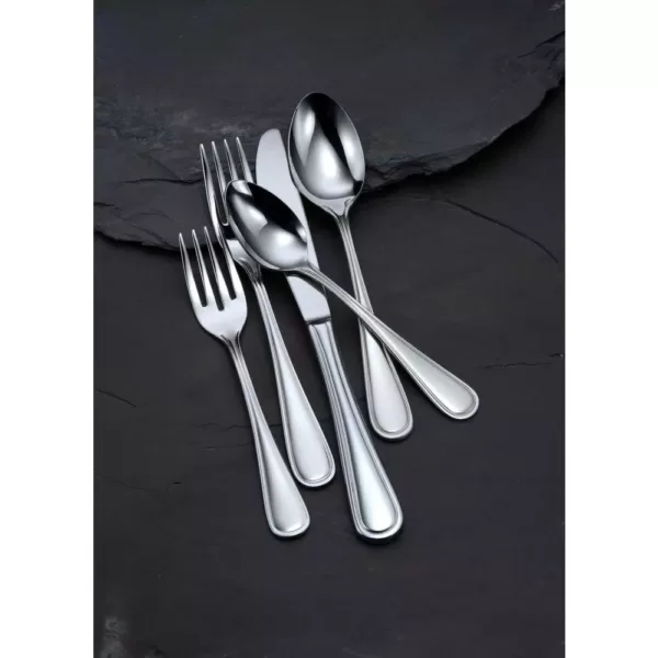 Oneida New Rim II 18/0 Stainless Steel Table Knives (Set of 12)